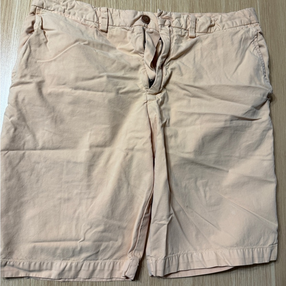Tommy Bahama pale orange shorts size 33
